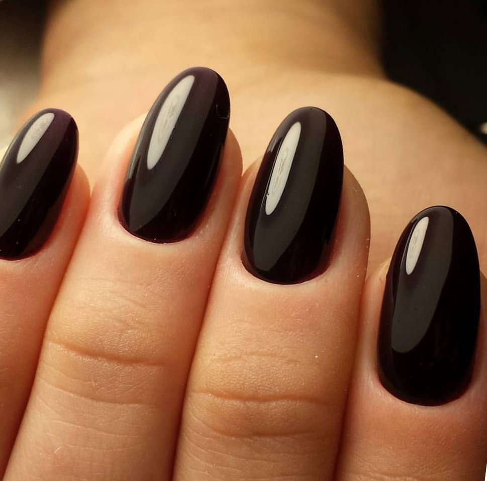 Можно ли красить ногти черным лаком: приметы и суеверия